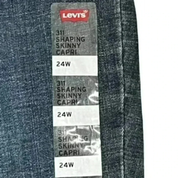 NEW Levi’s‎ 311 Shaping Skinny Capri Dark Wash Women’s 24W NWT - Picture 9 of 12